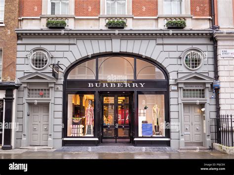 burberry stores in london.